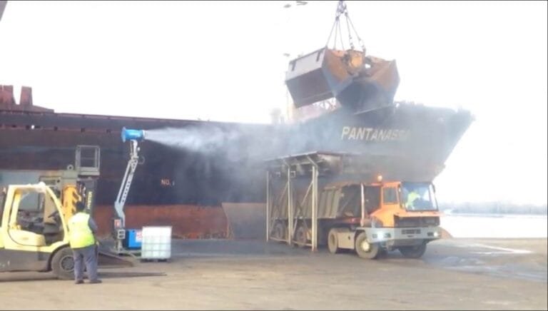 Le Conrad C32 fait tomber la poussière dans les ports