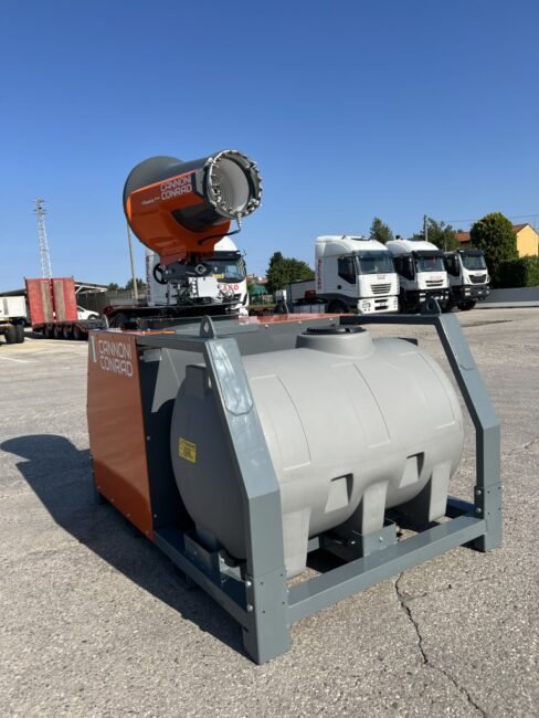 Stazione autonoma Conrad Hydra in un cantiere di demolizione a Venezia